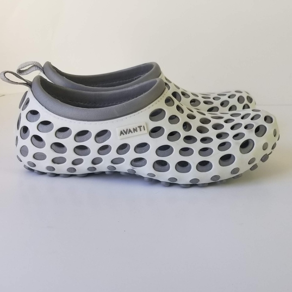 avanti shoes wholesale